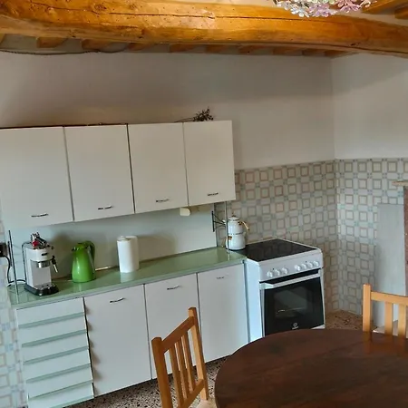 شقة Casa Castello Monte Nerone