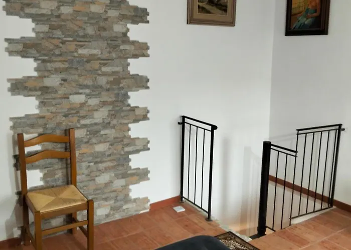 Casa Castello Monte Nerone Pianello (Marche)